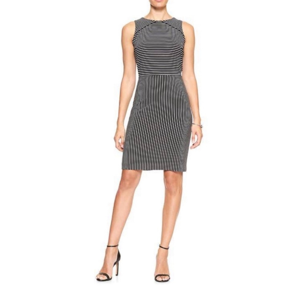 Banana Republic Sheath Dress, Sleeveless Black & White Striped, Women’s Size 2 - Picture 4 of 11